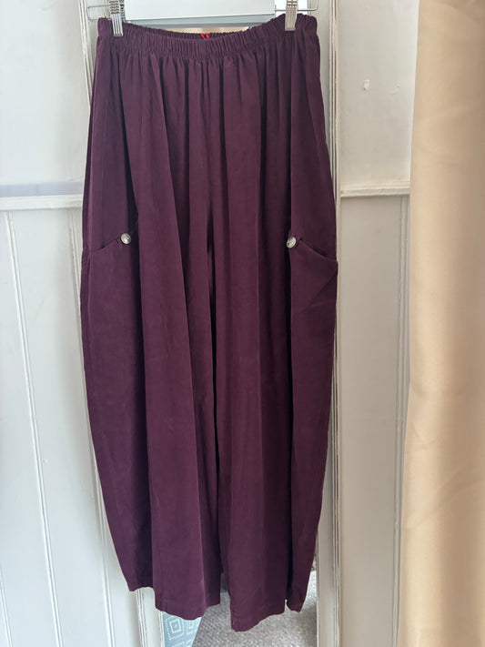 Needlecord Barrel Trousers