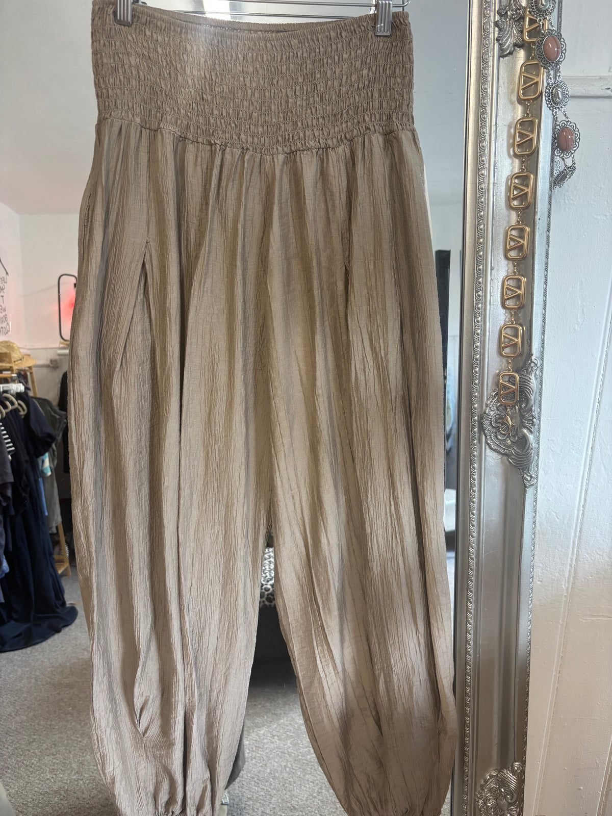 Drift Shirred Trouser